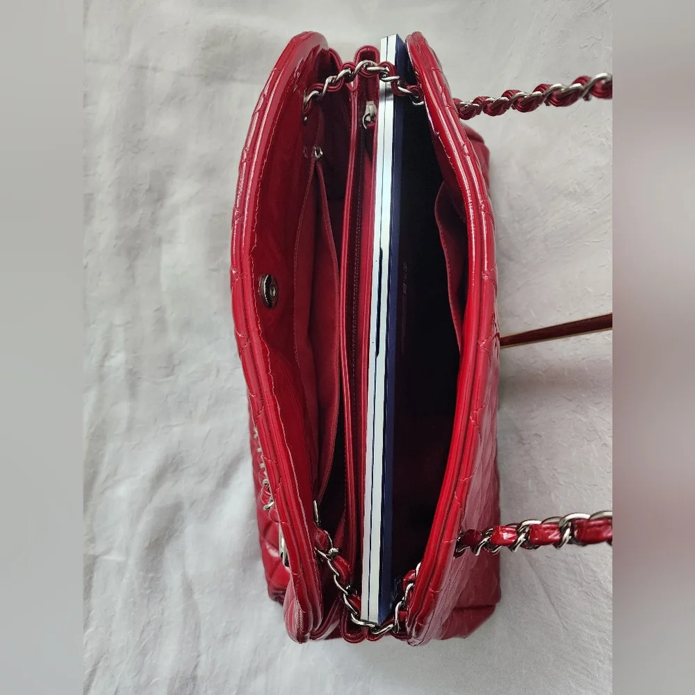 Auth Chanel Mademoiselle XXL Bowling Quilted Patent Leather Bag - Picture 9 of 15